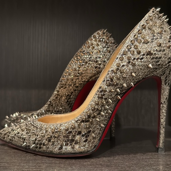 Exclusive to Neimans 2018 purchase - Picture 4 of 5